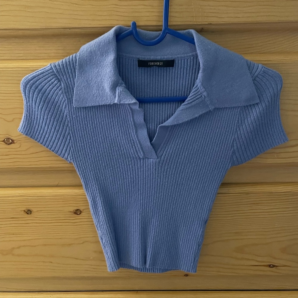 Light blue ribbed top